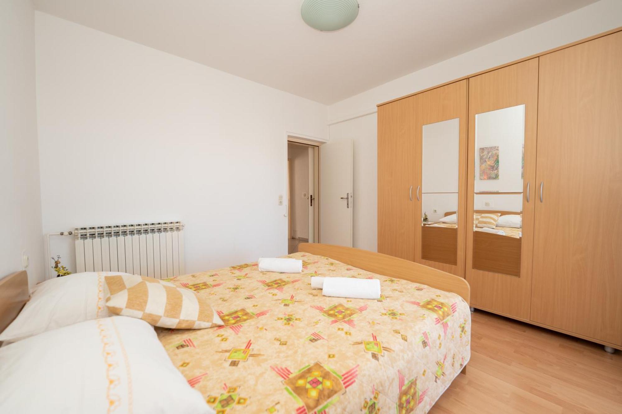 Apartments Biserka Novaglia Esterno foto